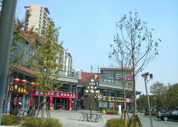 顶楼会漏水吗请教各位专业人士解惑非常感谢来自苏州金湖湾商业街小区