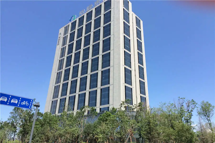 我想问下生态广场附近,天富路(原飞虹路)与新城大街交汇 那附近的楼盘