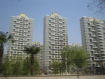 公司组建了一家中外合资公司-北京何显毅恩菲建筑工程设计有限公司.