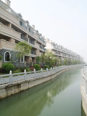 奇异果体育柏景湾8226;龙河别墅 让您尽享水岸生活的绝代风华(图1)