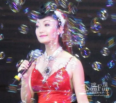 薛晓娴深情演绎《太湖美》