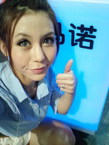 非诚勿扰拜金女马诺超人不会飞性感私房照曝光