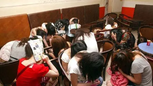 图集:湖南衡阳"天上人间"案开庭 天上人间第一花魁惨死之谜(图)