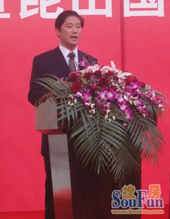 昆山市委常委,昆山高新区党工委书记朱凤泉,副市长张玉林等市领导