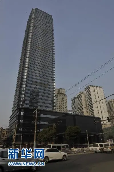 贵州第一高楼落成高达228米地面共有56层图
