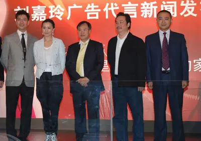 皇朝家私热"恋"港星 广告收视轻松破亿