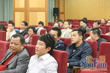 桥头地块底价出让凤岗地块溢价高达2375%