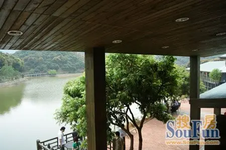 麓湖山庄(图片来源:房天下)