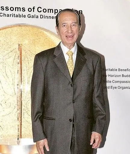赌王何鸿燊卸任香港地产商会会长一职