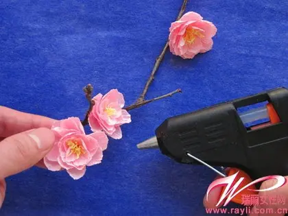 达人教你制作爱情桃花枝 升级"桃花"指数