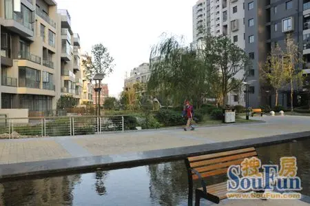 国建·香榭水都:天鹅湖低密度院落府邸
