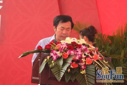 中共余姚市委常委,副市长王祥林同志主持仪式