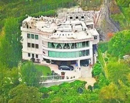 李嘉诚金庸别墅 富豪天价豪宅装修风水全剖析(图)