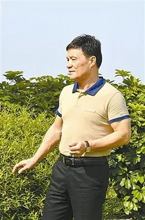 深圳八位地产大佬写意私生活石爱登山上瘾