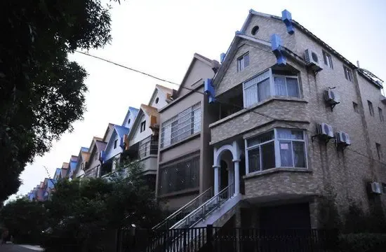 广州房叔21套房产多空置商铺厂房年租百万