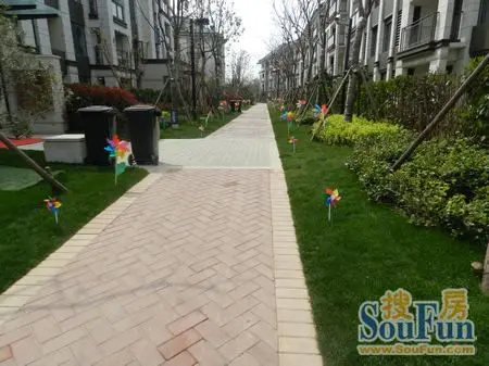 万科城南区已顺利交付 入口及小区实景欣赏-扬州新房