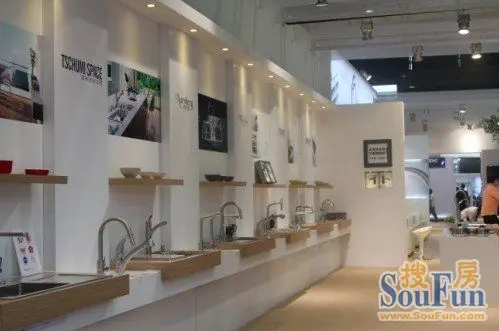 普乐美创领卫浴新未来"0"铅不锈钢厨卫闪耀厨卫展