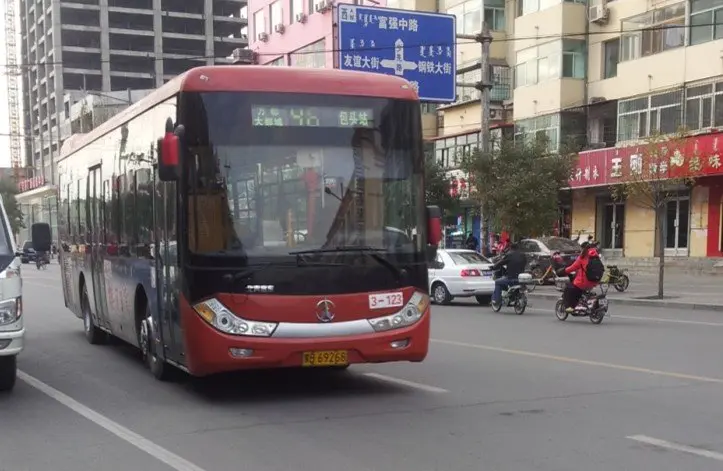 坐46路公交车顷刻到家楼盘