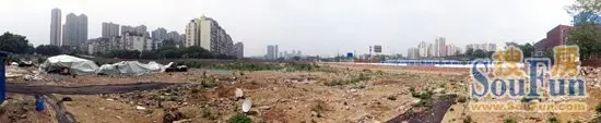 建设路迎土豪蓝润6850元平夺红光宿舍地块
