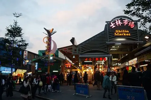 德信娱乐山东百种非遗美食曝光王开猪头肉入选开启舌尖之旅！