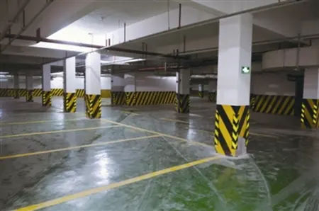 话题:南钦北防小区纠纷不断 你家小区车位涨价了吗?