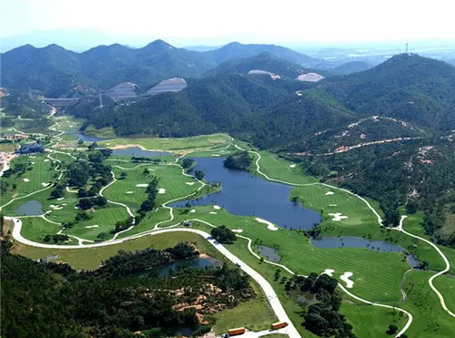 九龙湖度假区现欧洲小镇 美茵溪岸享生态休闲配套