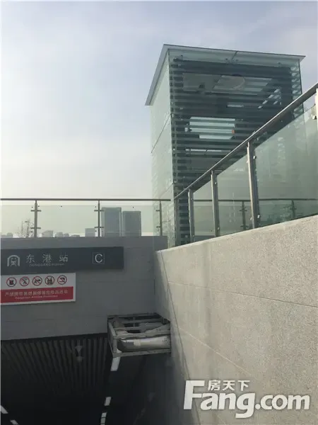 东港站