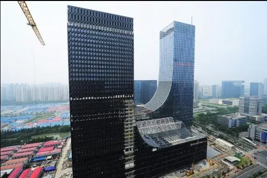 苏州靴子楼pk上海靴子楼 奇葩建筑均来自名设计师之手
