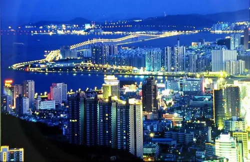 金湾区文化体育旅游局将开通直升机旅游路线,从珠海机场出发,到海泉湾