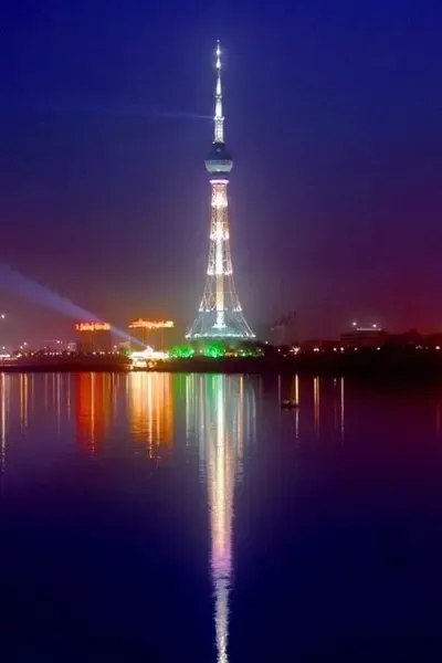 高369米,建成后的洛阳龙塔将成为我市目前的地标性建筑,预计2017年底