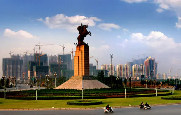邯郸现在的建筑物几乎都没什么标志性!