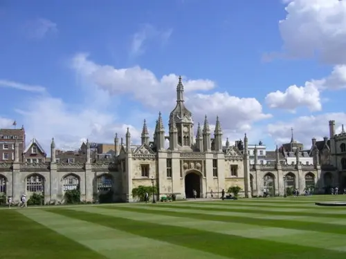 英国房市“学生公寓”表现突出 你了解多少