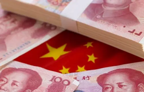 人民币贬值使给英国楼市增温还是降温？专家有看法