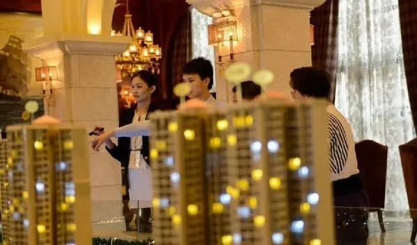 自曝行业内幕售楼小姐不为人知的辛酸