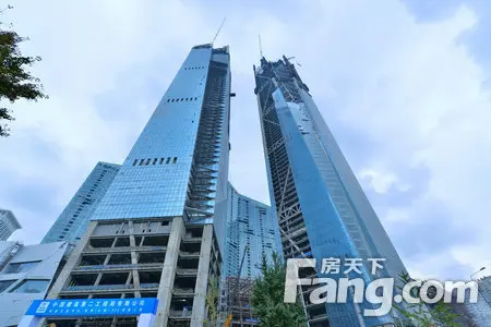 特价房一套立即报名>10900元/平方米在线咨询9 大连新世界名泷↑高度