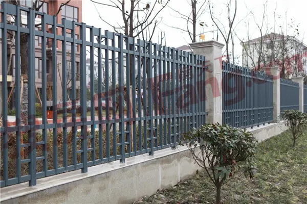 (铝合金围墙栏杆)