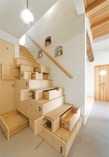 9款设计 让您家的楼梯变身储物间