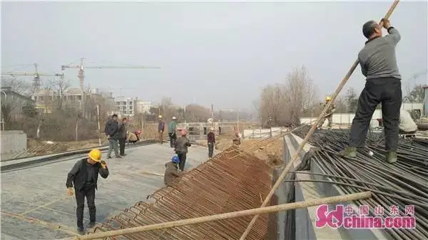 枣庄重点民心工程中兴大道田庄段加紧建设