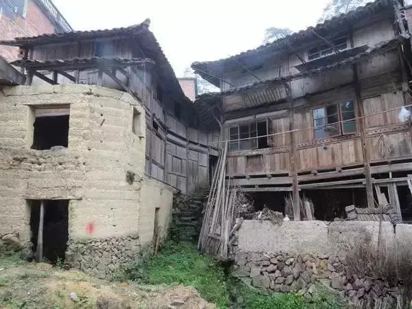 青田县北山镇箬坑畲族村干栏式建筑 蓝法勤摄