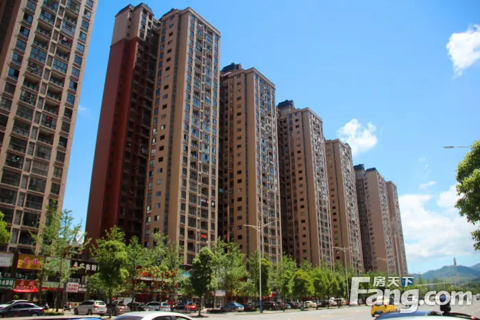 "怀化蓝"来袭,盛世华都实景美不胜收!