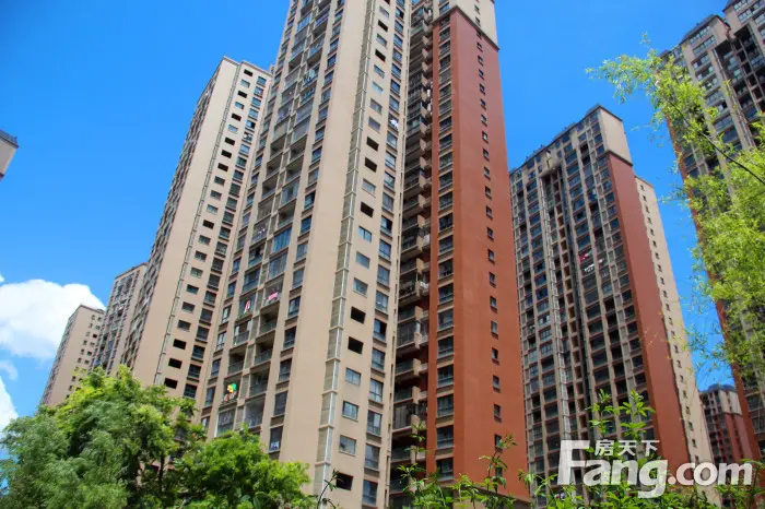 "怀化蓝"来袭,盛世华都实景美不胜收!