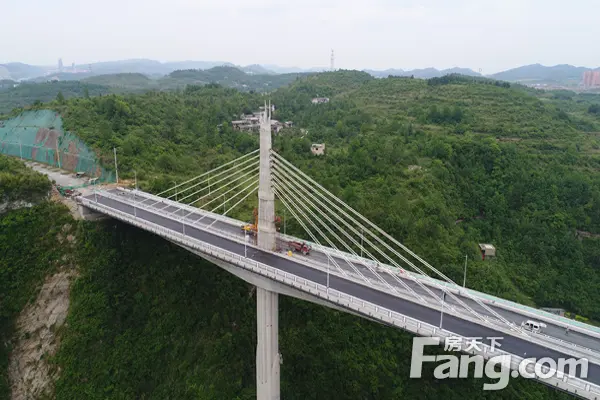 龙里:全国首座"芦笙"造型斜拉桥将于5月26日通车
