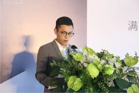 满京华投资集团高级董事李冠滨先生,营销中心总经理