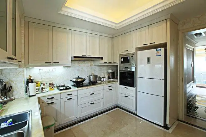 油烟机中式欧式侧吸式_侧吸式和顶吸式油烟机哪种好_侧吸式油烟机安装太低