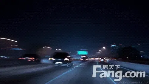 临中华大街商铺,坐拥中华大街与联纺路交汇处,每日人来人往车水马龙