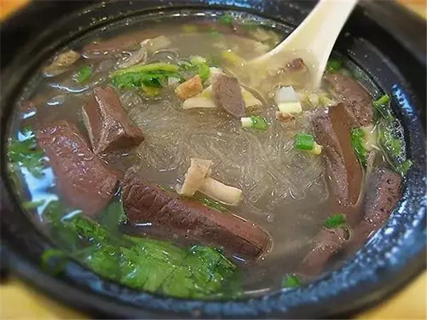 鸭血粉丝汤