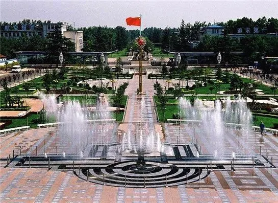 红旗广场
