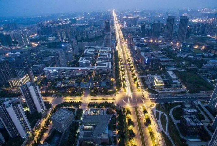 天府向南!保利双子星点亮中轴资产时代
