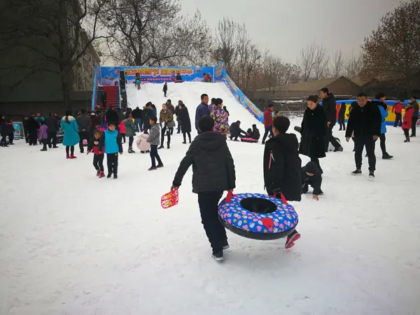 美的云熙府狂欢冰雪节巅峰嘉年华藁城首届冰雪节欢乐开启