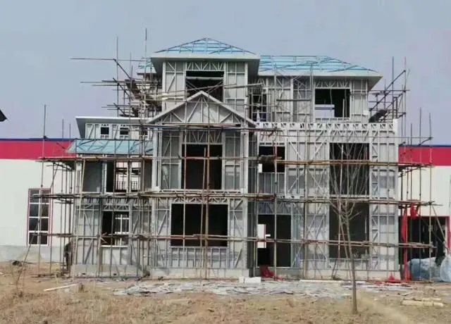 3,由于整体别墅都比较轻钢厚度,所以别墅骗局属于薄,直接提高定框架荣家墙体图片